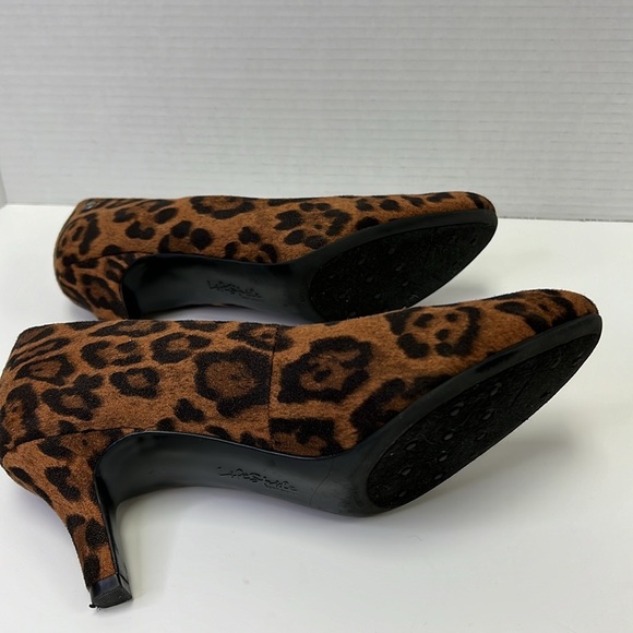 Life Stride PARIGI Leopard Print Pumps Size 8 - Picture 7 of 9